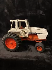 VINTAGE ERTL 1/64 CASE 2590 TRACTOR DIE CAST ORANGE & WHITE For Parts Or Display