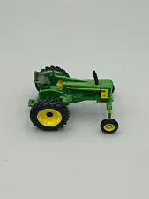 1/64 John Deere 520 Tractor 0946F