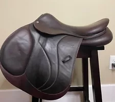 GORGEOUS 2021 17" Devoucoux Biarritz O Saddle For Sale! 