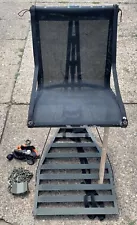 ****** Millennium Treestand M-300? Tree Seat Hang On Folding Tree Seat Black