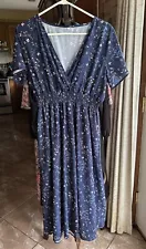 MOVING SALE!!! GREAT FLORAL ON NAVY BLUE SUMMER DRESS, 1X