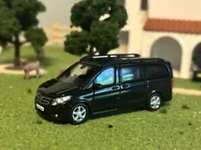 1/64 Mercedes-Benz Vito