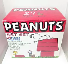 New ListingPeanuts Art set Snoopy Dog House - Open Box