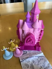 Disney Play-Doh Prettiest Princess Castle Complete w 4 Jars Of Play-Doh- EUC