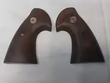 COLT PYTHON SMOOTH WALNUT FACTORY GRIPS