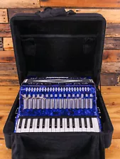 SofiaMari SM-3232 32 Piano 32 Bass Accordion Dark Blue Pearl