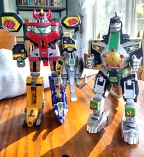 Mighty Morphin Power Rangers LEGACY Megazord AND Drangonzord Diecast