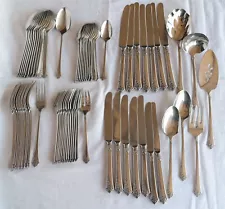 (74) Pcs Oneida Heirloom Damask Rose Stainless Flatware Cube marking