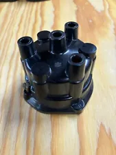 1035263M1 Delco Remy NOS Distributor Cap for Massey Ferguson 135, 150, 20, 2135