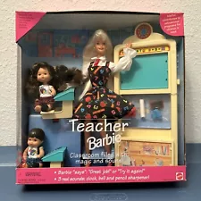 1995 Vintage Teacher Barbie with 2 Students 2 Desks and Chalkboard #13914 NIB!