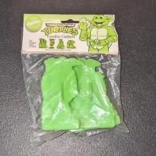 Vintage Wilton set of 4 Teenage Ninja Turtles Cookie Cutters New Old Stock