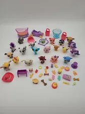 Littlest Pet Shop Lot Cats and Dogs Accessories Bundle 56 PCS 22 Pets