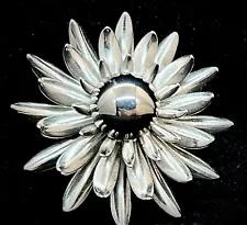 Vintage Silver Flower Brooch Daisy Pin Estate Sale Antique Fashion Jewelry 40's