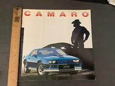 1982 Chevrolet Camaro Z28, Berlinetta, Sport Coupe Dealer Sales Brochure