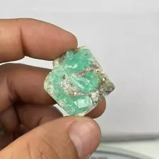 VERY CLEAR NATURAL EMERALD CRYSTAL ON MATRIX FROM MUZO COLOMBIA 15.92Gr/79.65Ct