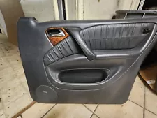 1998 99 00 2005 MERCEDES W163 ML320 ML430 ML500 RIGHT FRONT INTERIOR DOOR PANEL (For: 1999 ML320)