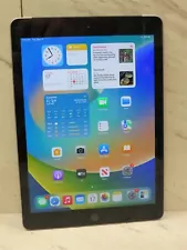 Apple iPad 5th Gen. A1823 32GB Black/Space Gray 9.7