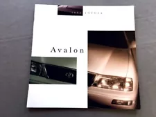 1995 Toyota Avalon 26-page Original Car Dealer Sales Brochure Catalog