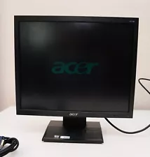 Acer V173 17" 1280x1024 LCD Monitor w/ Stand, VGA and Power Cable included