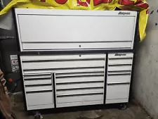 Snap-on profesional tool box storage, super clean, never been used, complete .