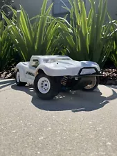 rc truck 4 x 4 electric brushless