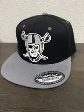 RAIDERS Las Vegas Oakland Los Angeles Classic Logo Black & Gray Snapback Hat Cap