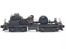 LIONEL Postwar O Gauge NW2 Diesel Locomotive Magnetraction Chassis for PARTS