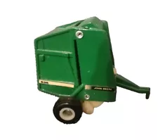 John Deere Round Baler 1:64 Scale