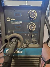 Miller Millermatic 300 Mig & Flux Core Welder, 3 phase, Can ship