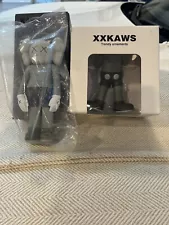 NEW Kaws Original Fake Five Years Later Companion and XXKaws Figurines