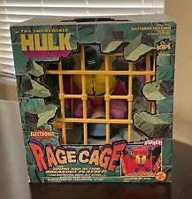 HULK Rage Cage Action Figure Electronic Playset Toy Biz 1996