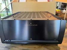 Parasound A21 2 channel amplifier, black, excellent condition, cord