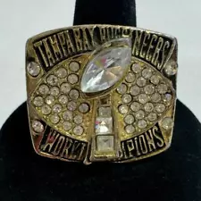 Championship Ring Men's 2002 Tampa Bay Buccaneers Super Bowl XXXVII, Replica