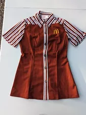 Vtg 70s Crest Red McDonalds Women Uniform Shirt Short Sleeve Sz 8 Modern Sz 4/6