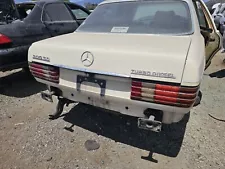 00 Mercedes-Benz 300 SD TURBO DIESEL Trunk Emblems