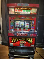 1998 Japanese "HALLOWEEN" slot machine for sale working with key in It