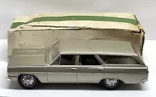 VINTAGE 1964 CHEVROLET CHEVELL MALIBU WAGON DEALER PROMO CAR 1/25 MODEL