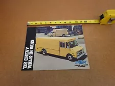 1982 Chevrolet Step Hi Cube Van P20 P30 G30 sales brochure 6 pg ORIGINAL