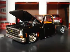 1979 CHEVROLET SILVERADO SQUARE BODY TRUCK LIMITED EDITION 1/64 COOL M2 PICKUP