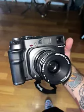 Mamiya 7 w/ 80mm F4 Lens MF Rangefinder Mint Condition.