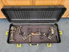 Mathews Outback Solo Cam Compound Bow w/ Case RH Pre-owned Free Shipping