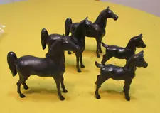 Vintage TONKA Black Plastic Horses X 3 For The Horse Trailer Set Plus 2 Colts