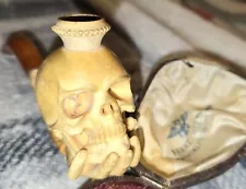 Antique Franz Hiess Meerschaum Pipe Yorick's Skull In Hand Amber Stem 5.5"