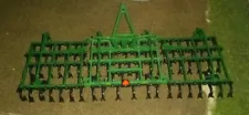 1/64 Ertl John Deere Field Cultivator Farm Toy