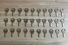 30 Original Master Lock Numbered Keys M1￼