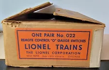 PAIR OF ORIGINAL POSTWAR LIONEL #022 REMOTE CONTROL O GAUGE SWITCHES w/ BOX