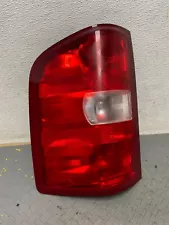 2007 to 2013 Chevrolet Silverado Left Driver LH Side Tail Light OEM C3624 DG1 (For: More than one vehicle)