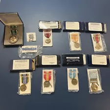 LOT OF 8 US ARMY MILITARY MEDALS WWII KOREA PLUS BADGES PINS