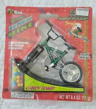 NEW Bee Micro BMX Bike Die Cast Metal Working Components-Candy Filled Mini Ramp