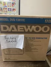 NIB Sealed/New Daewoo DVQ-13H1FC 13" Color TV/VCR/VHS Combo Movies & Gaming